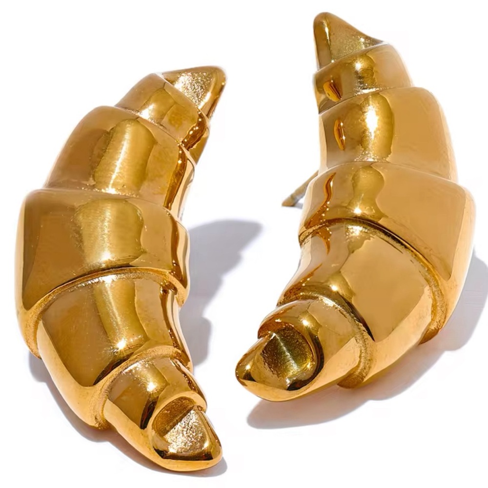 NWT Gold Plated Stainless Steel Croissant Stud Earrings